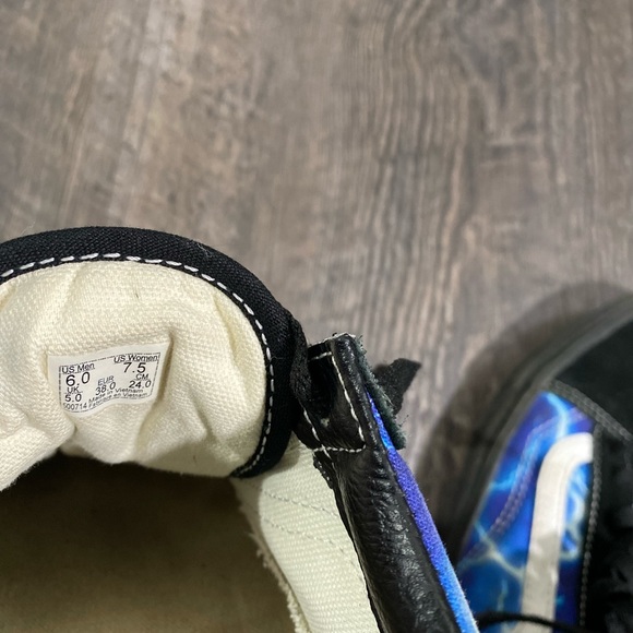 VANS Old School Lightning Bolt Sneakers - Picture 6 of 6